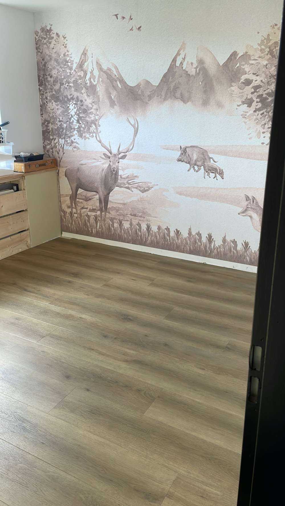 Forêt avec animaux en taupe
