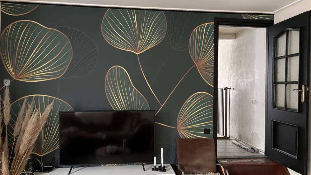 Feuilles décoratives avec de l'or
