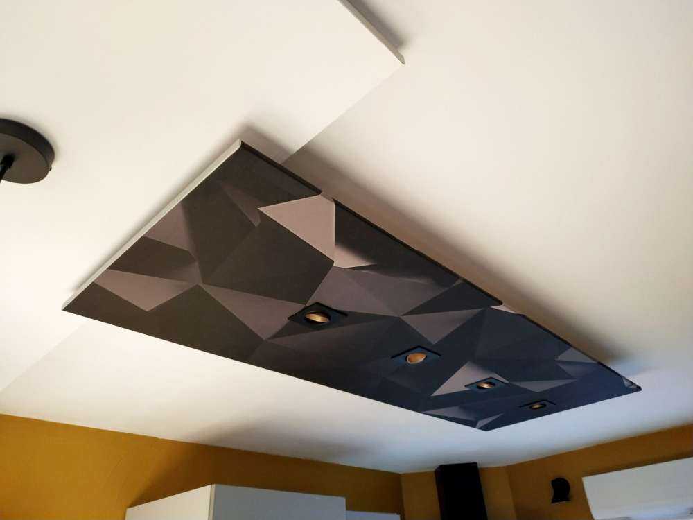 Triangles sombres