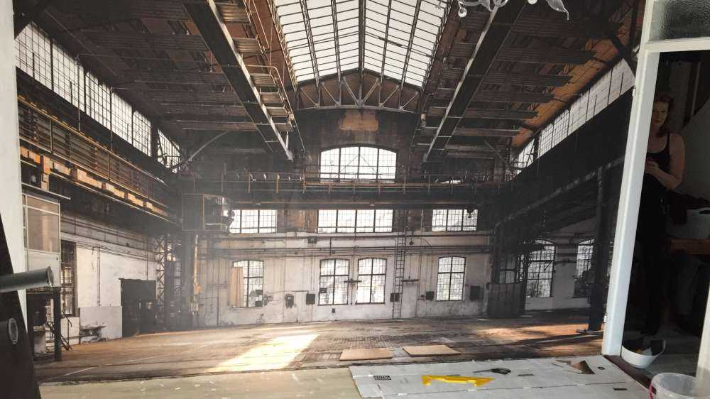 Hall industriel abandonné