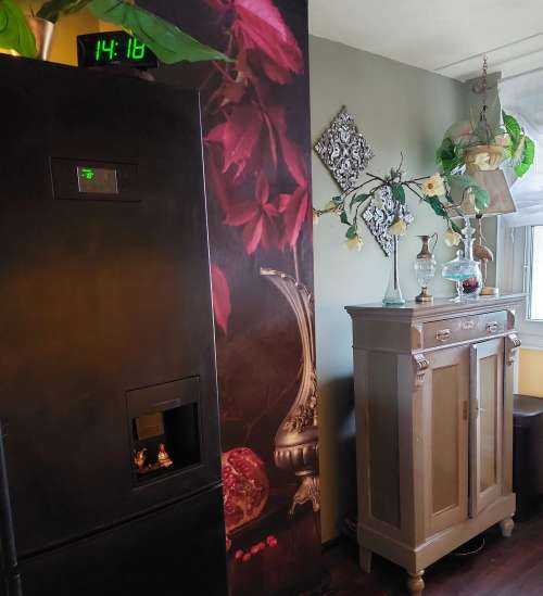 Boite de vin rouge et fruits rouges