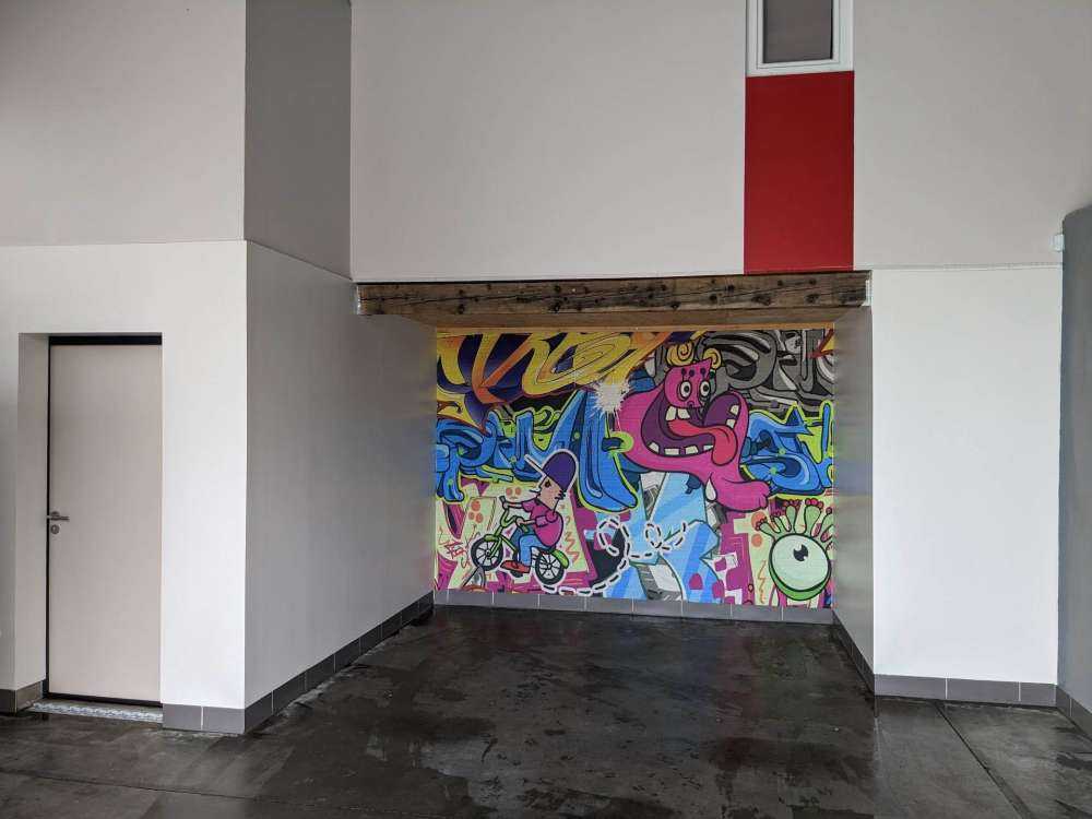 Des graffitis durs