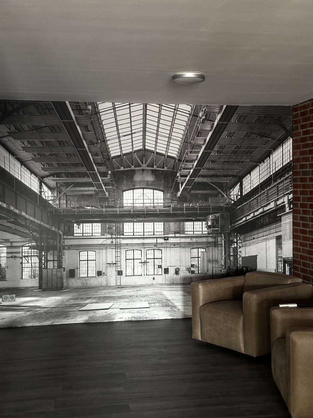 Hall industriel abandonné