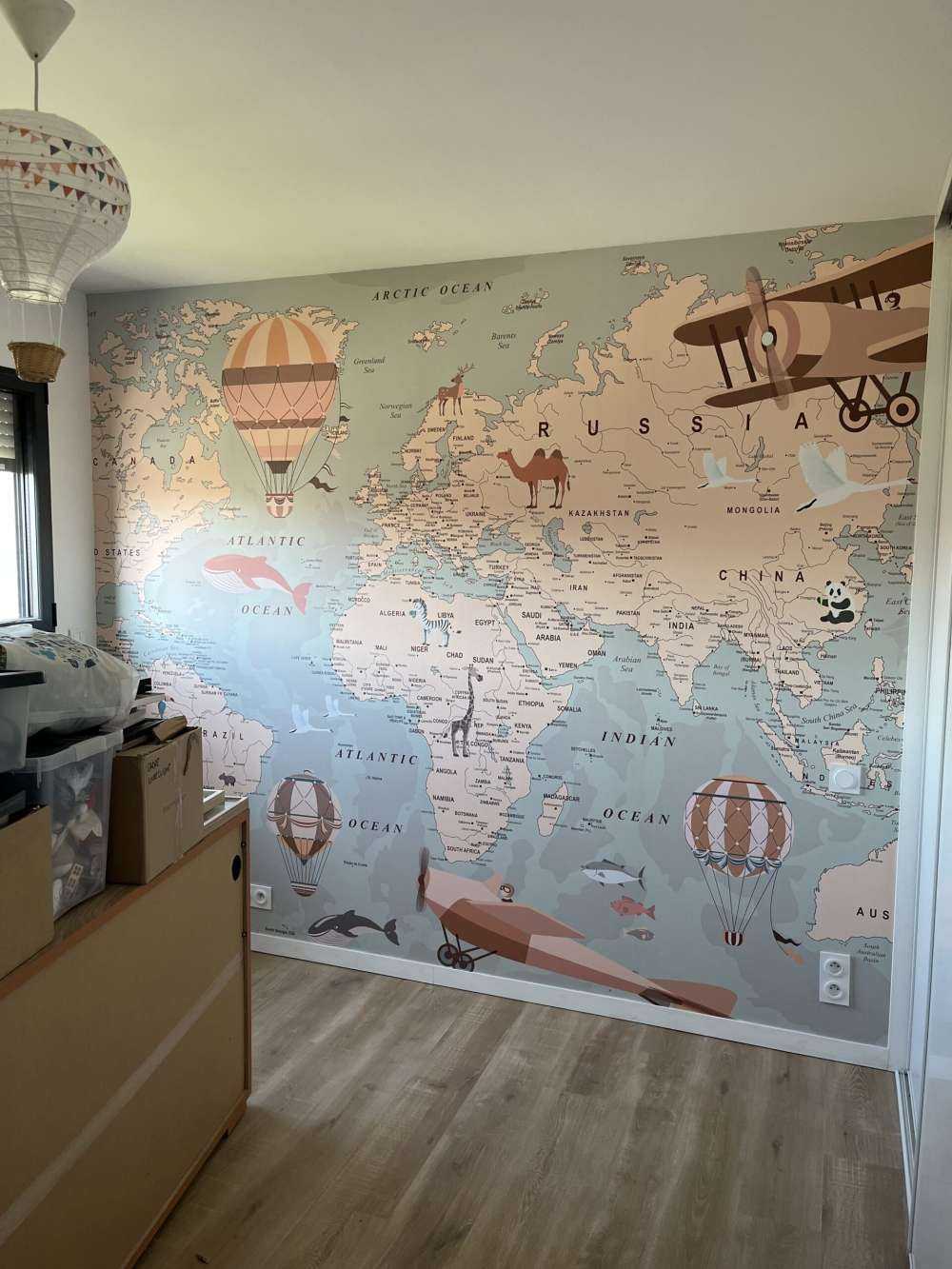 Carte du monde beige