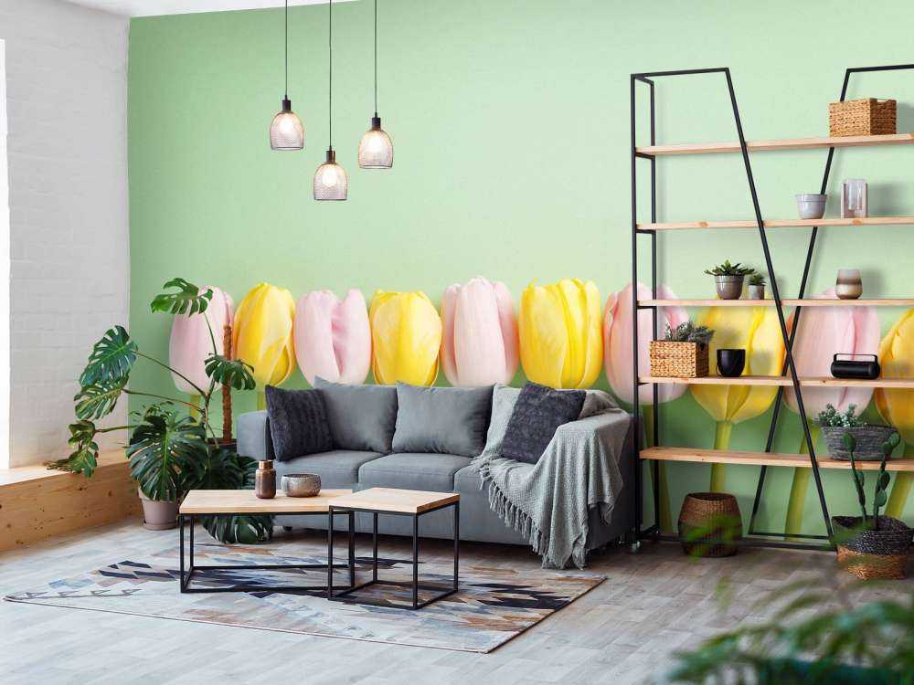 Petites tulipes sur vert menthe