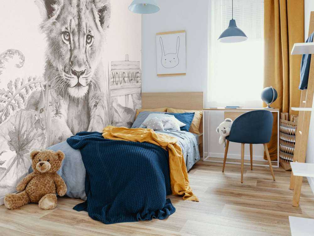 Bébé lion dans la jungle beige
