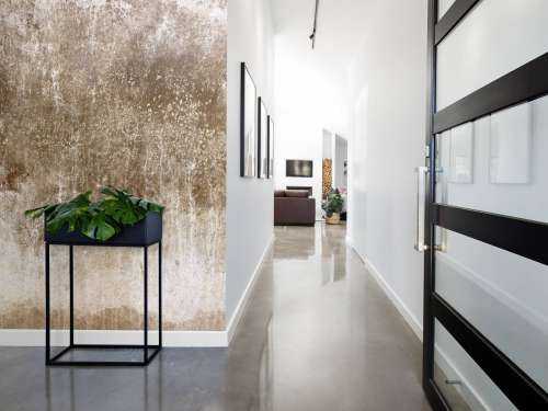 Mur brun vieilli