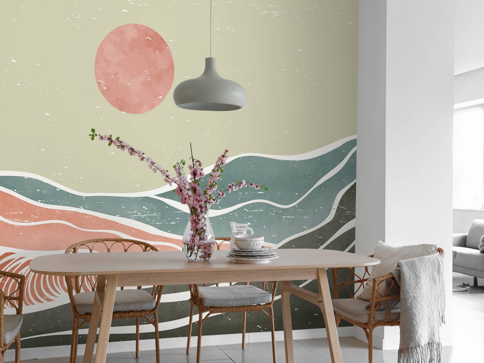 Vagues océaniques colorées avec une lune rouge
