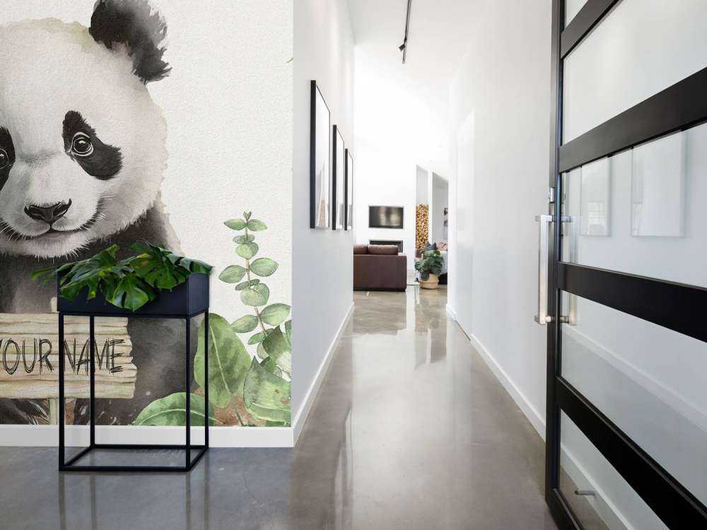 Bébé panda dans la jungle