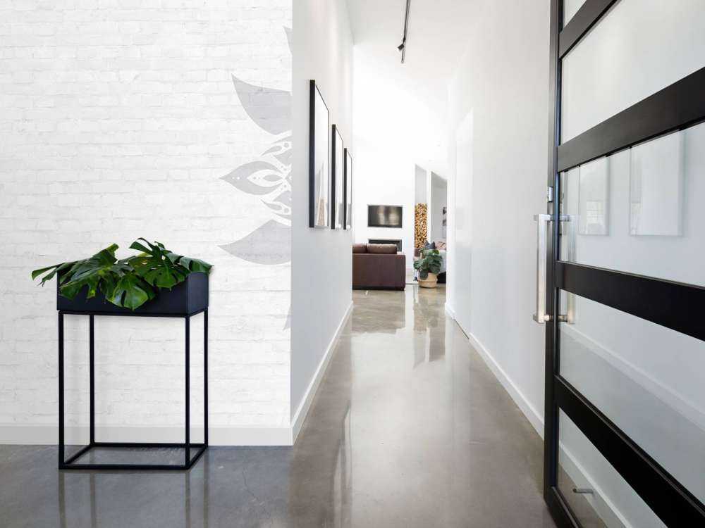 Mandala gris blanc fleuri