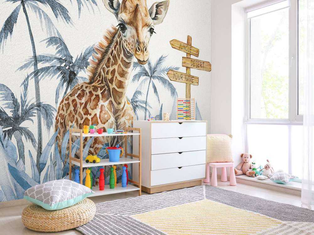 Bébé girafe dans la jungle bleue