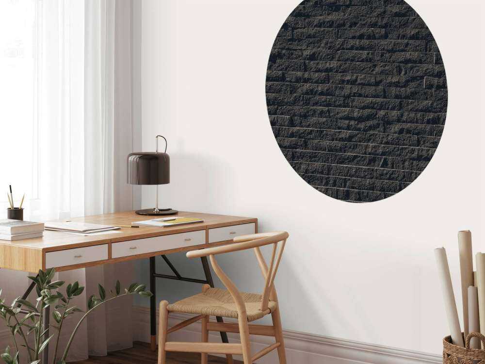 Mur avec des pierres sombres
