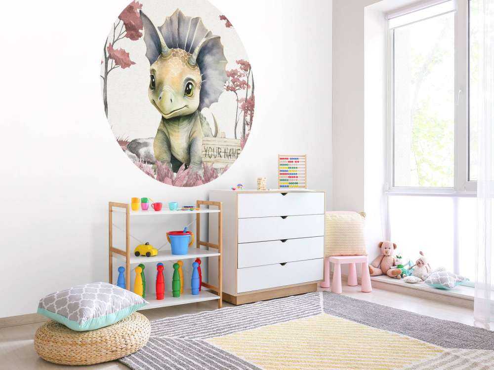 Bébé tricératops dans la jungle rose