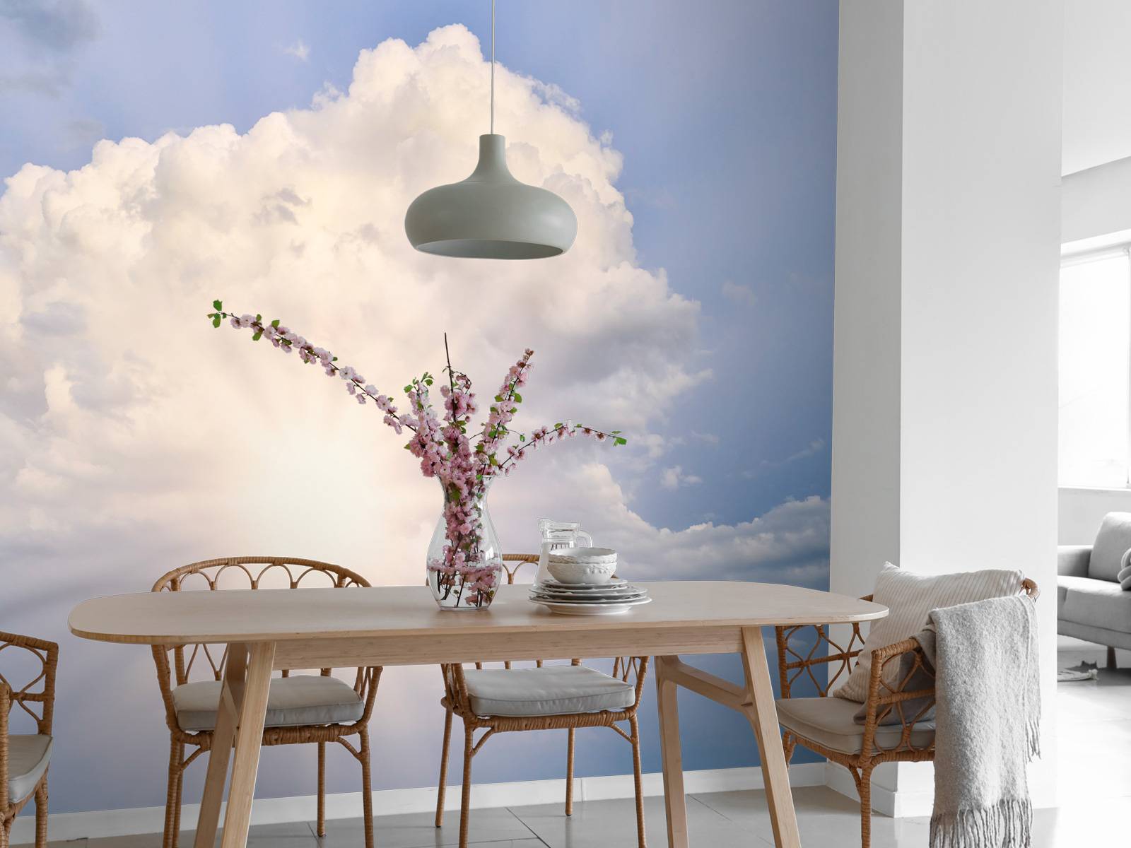Les rayons du soleil à travers les nuages