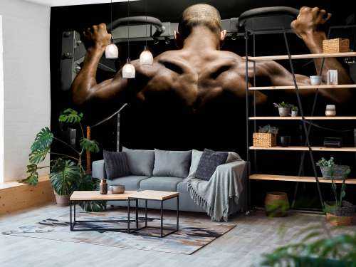Homme au dos musclé