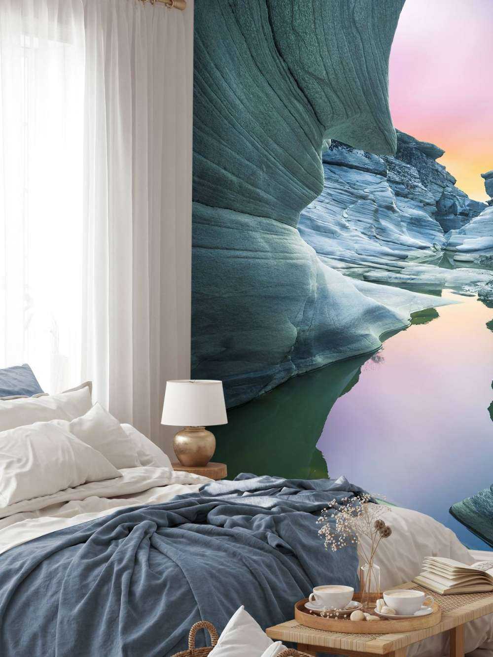 Grotte avec ciel coloré