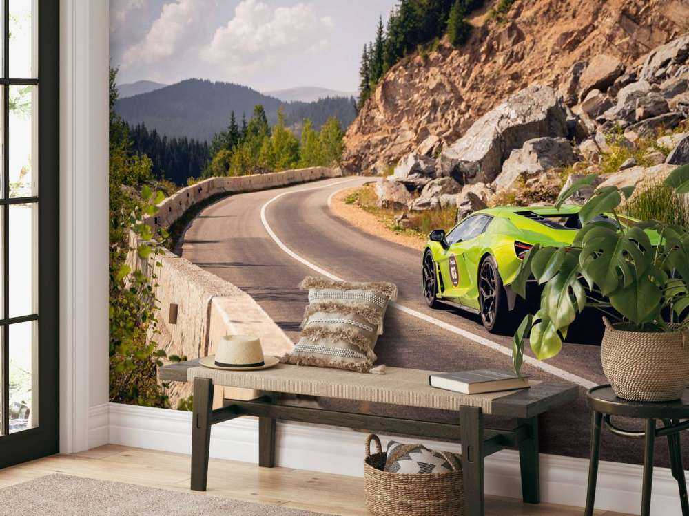 Lamborghini Revuelto dans les montagnes