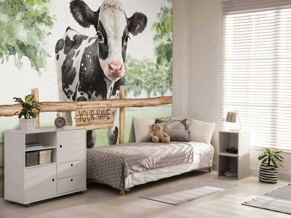 Jeune vache dans un pré