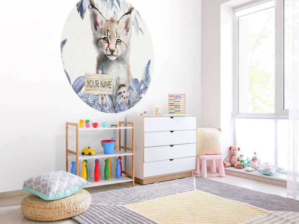 Bébé lynx dans la jungle bleu