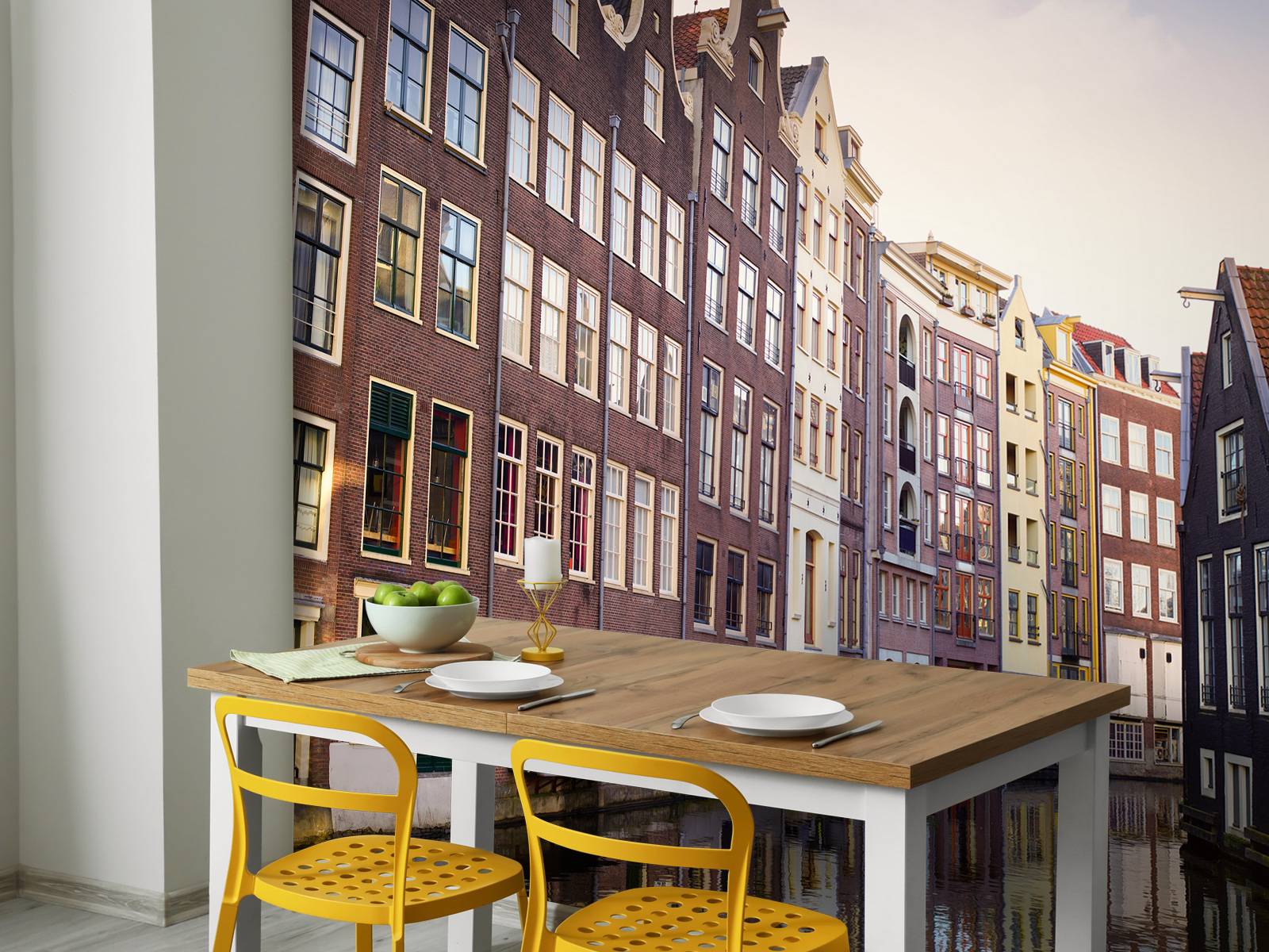 Les maisons d'Amsterdam sur le canal