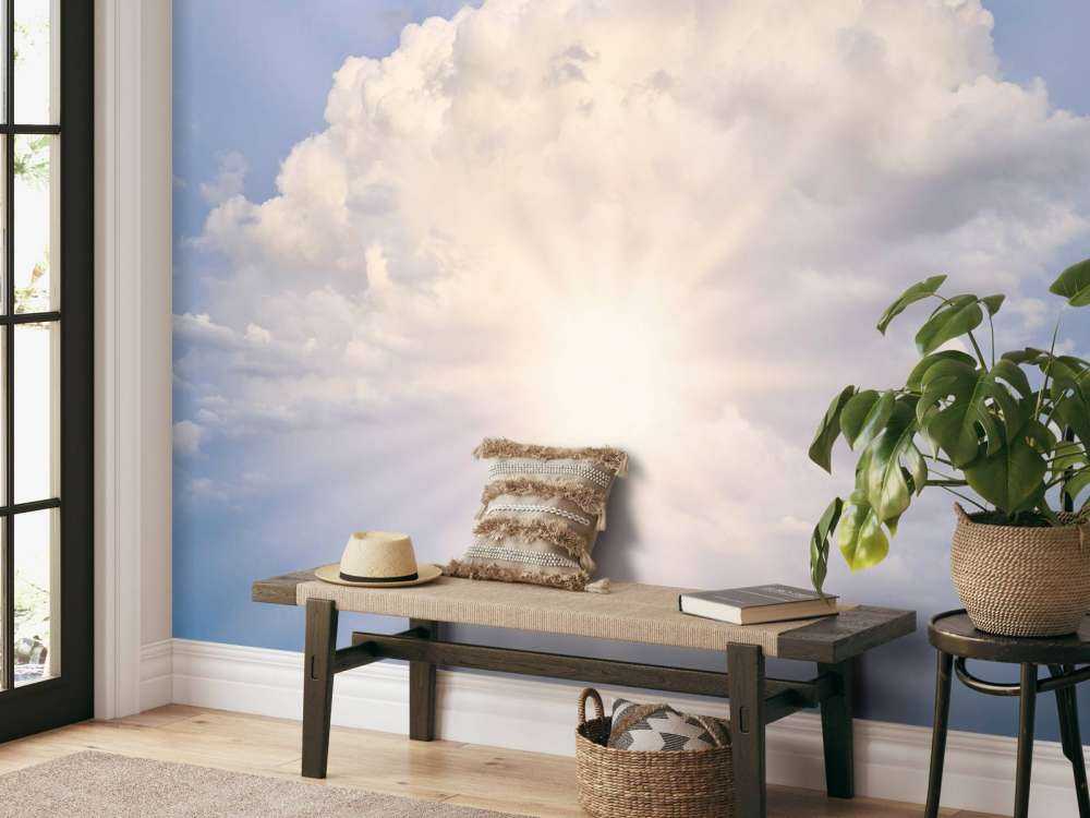 Les rayons du soleil à travers les nuages