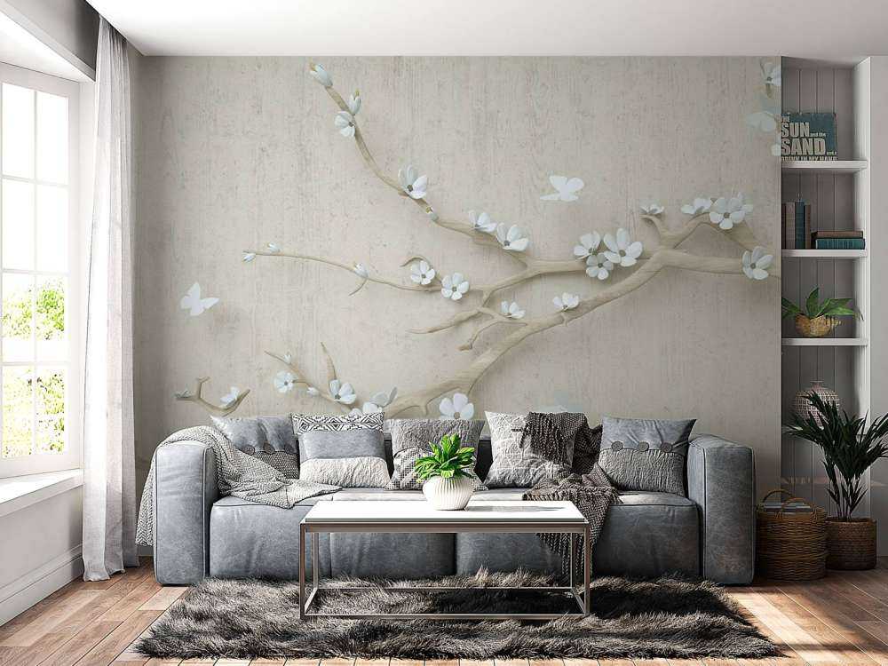 Branche avec fleurs blanches sur un fond en bois