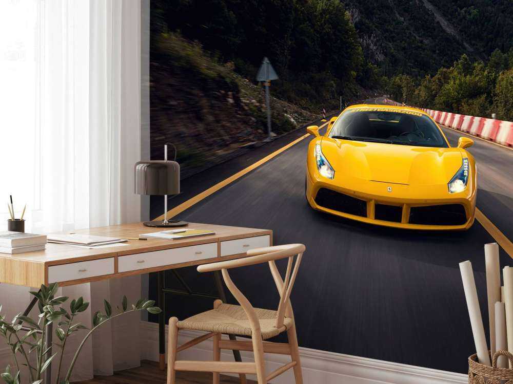 Vitesse à travers les cols de montagne verts