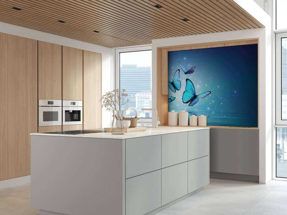 Papillons de fée sur l'eau