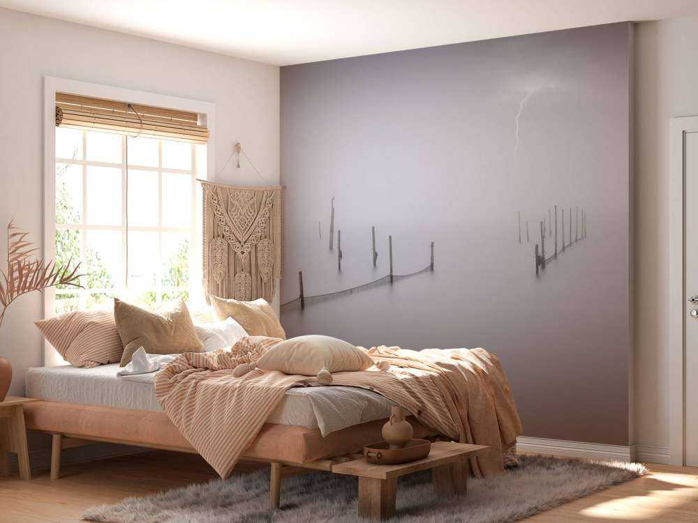 Filet de pêche avec brouillard et orage