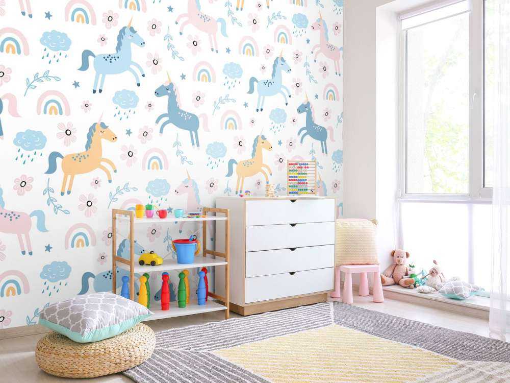 Licorne avec arc-en-ciel