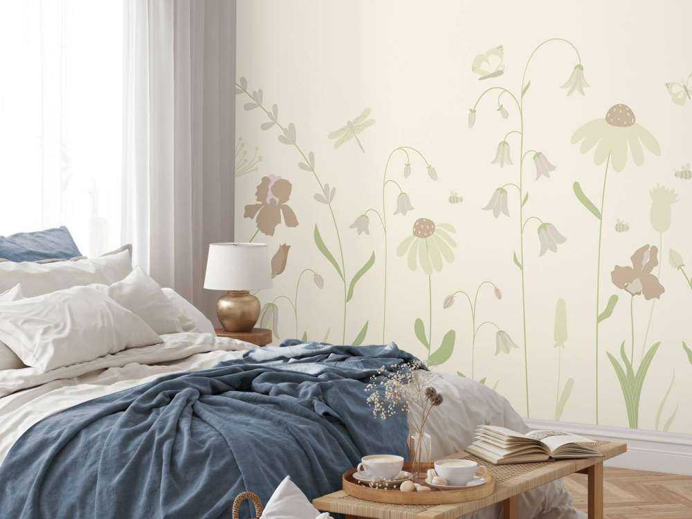 Champ de fleurs en hauteur avec papillons, sable, vieux rose