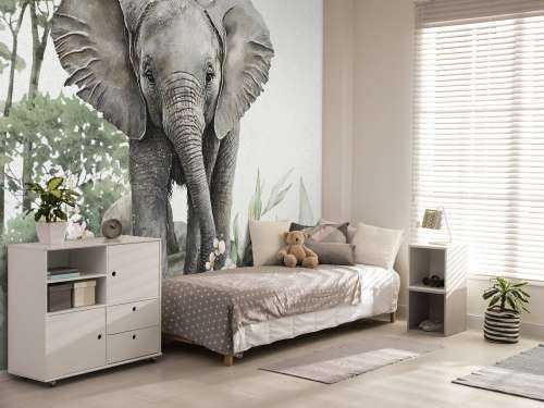 Bébé éléphant dans la jungle