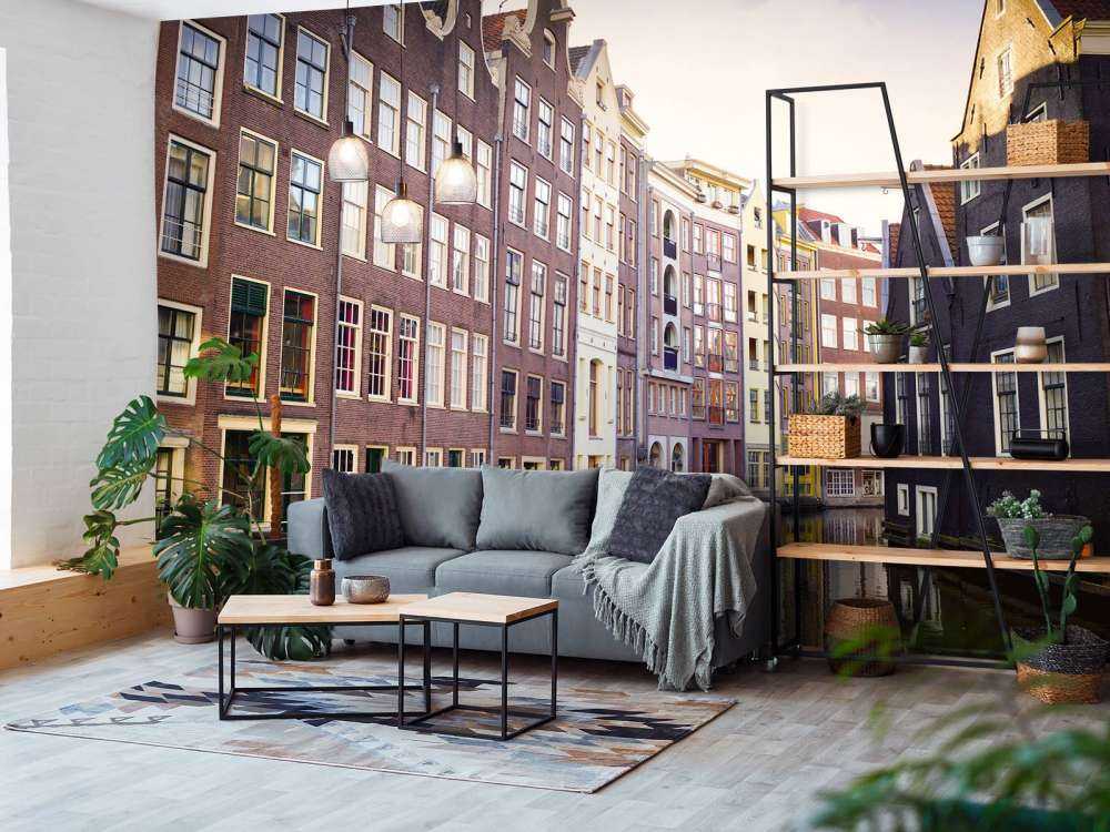 Les maisons d'Amsterdam sur le canal