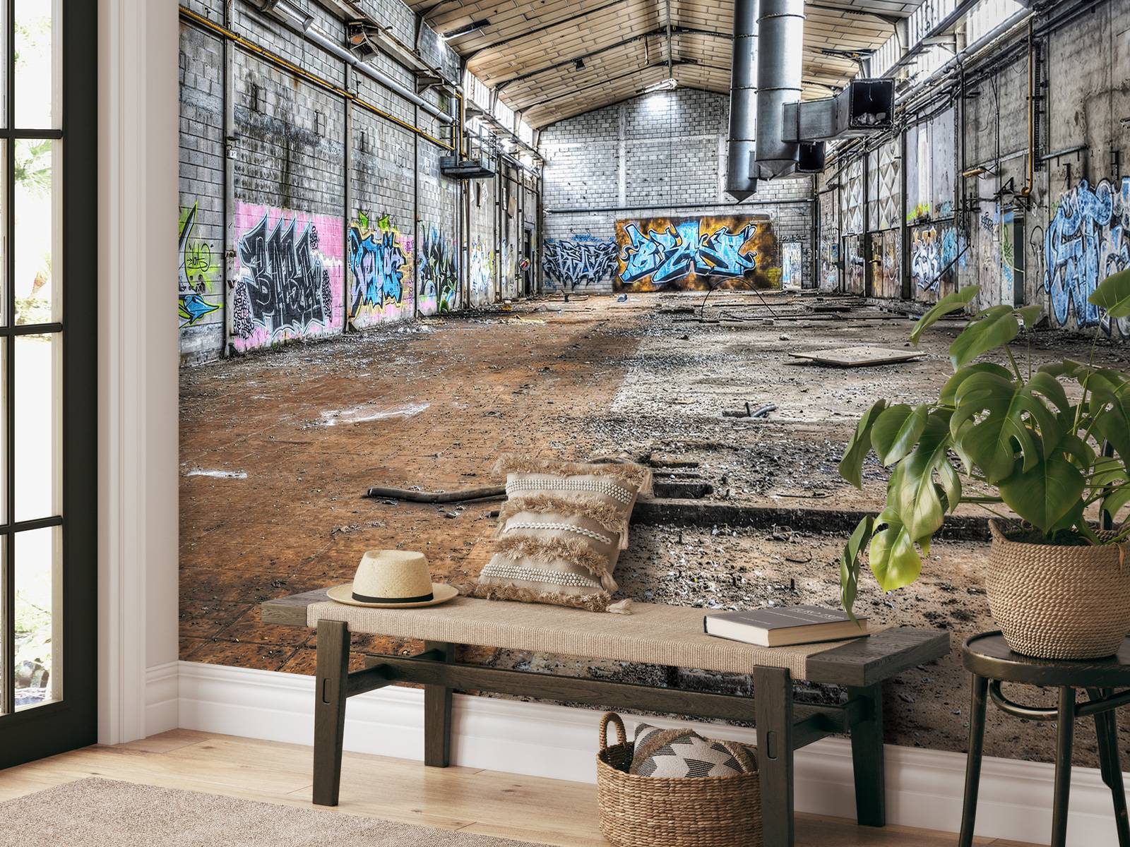Vieux hall d'usine abandonnée