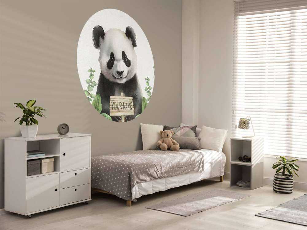 Bébé panda dans la jungle