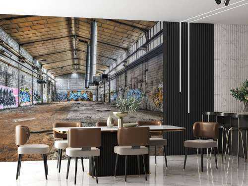 Vieux hall d'usine abandonnée