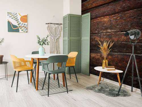 Mur en bois foncé