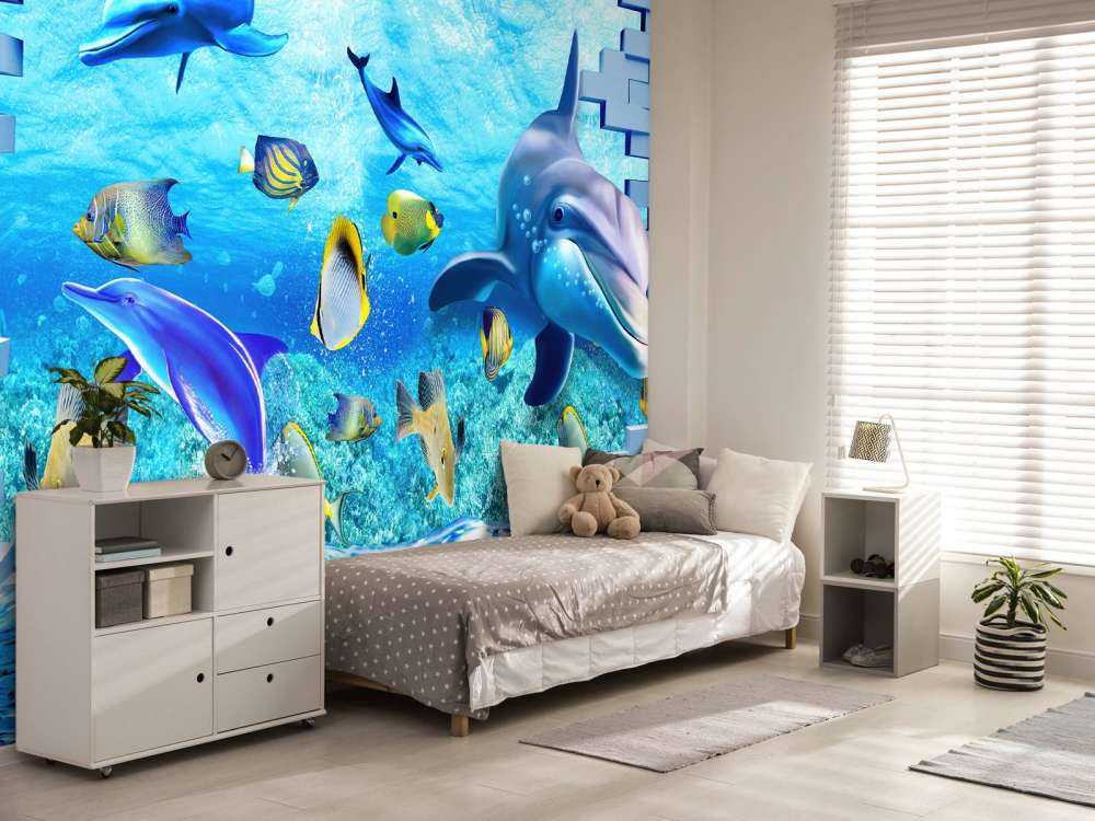 Des dauphins derrière un mur