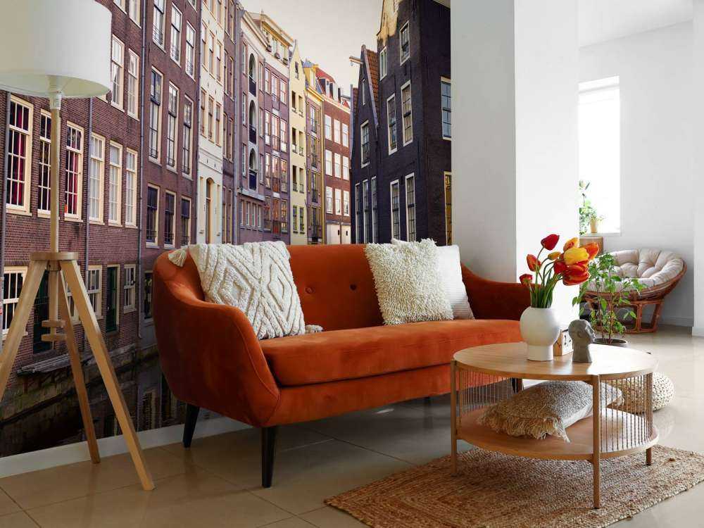 Les maisons d'Amsterdam sur le canal