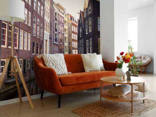 Les maisons d'Amsterdam sur le canal