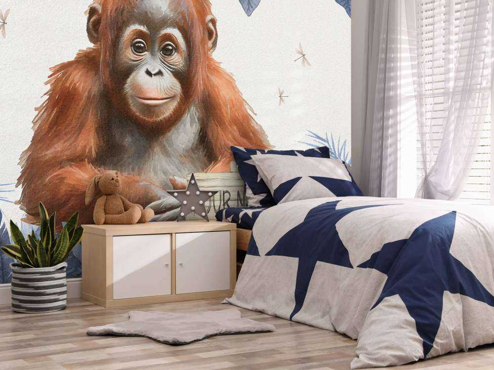 Jeune orang-outan dans la jungle bleue