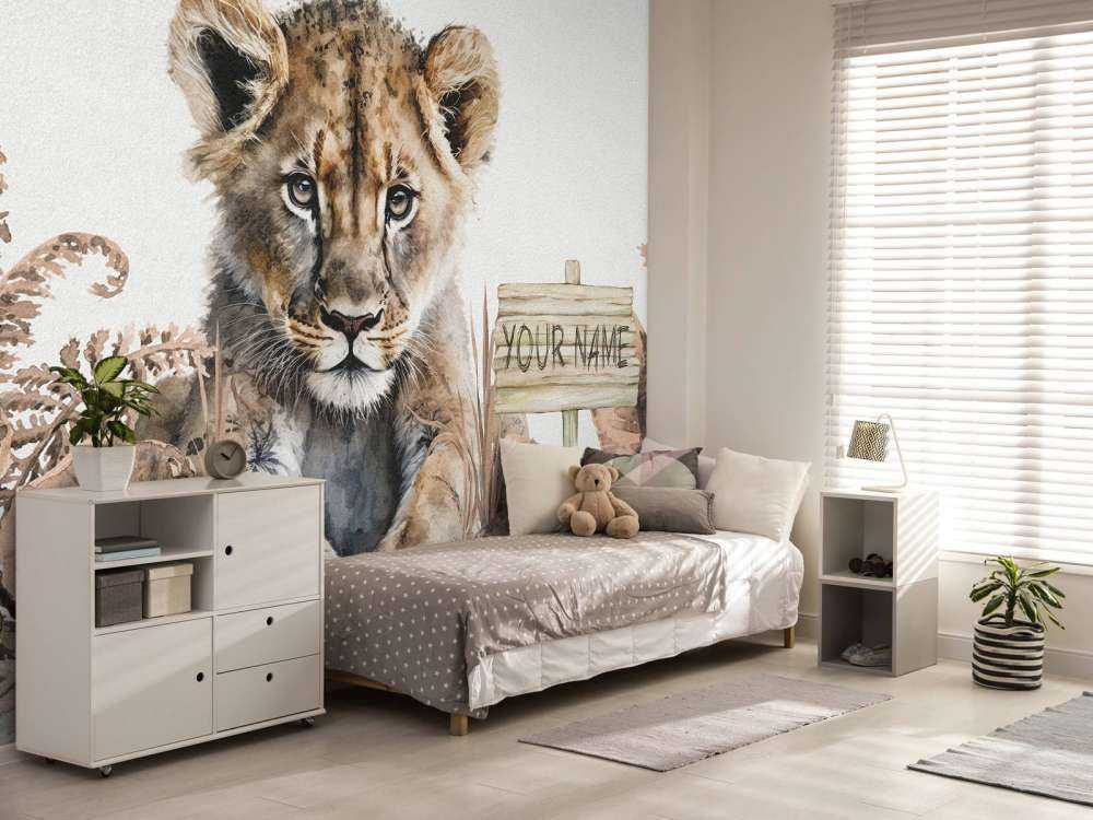 Bébé lion dans la jungle taupe