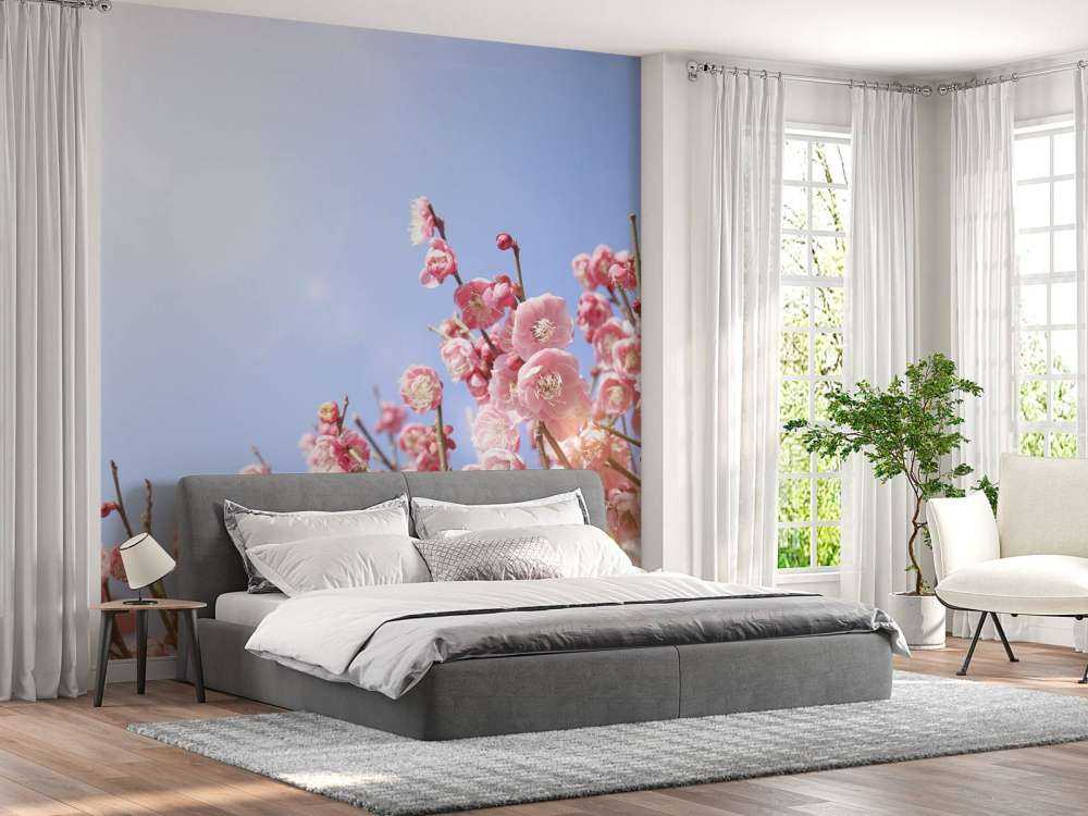 Fleurs avec un ciel bleu