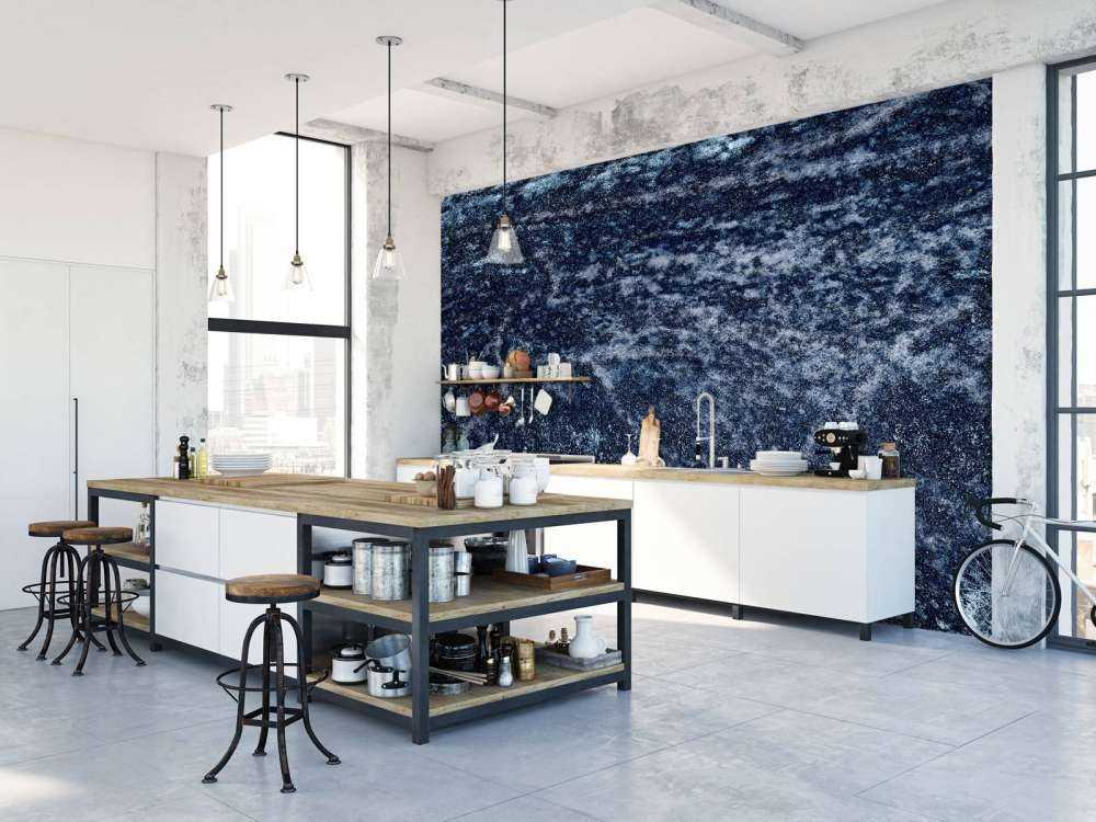 Structure bleu foncé